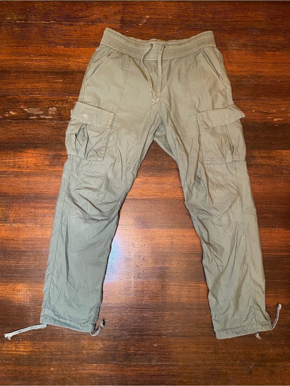 EUC John Elliott Sateen Olive Cargo Jogger Pants 100% Cotton